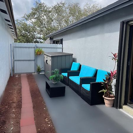 Amazing & Cozy Duplex Near Zoo Miami !ヴィラ エクステリア 写真