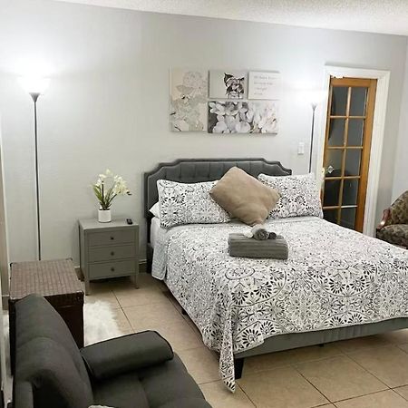 Amazing & Cozy Duplex Near Zoo Miami !ヴィラ エクステリア 写真