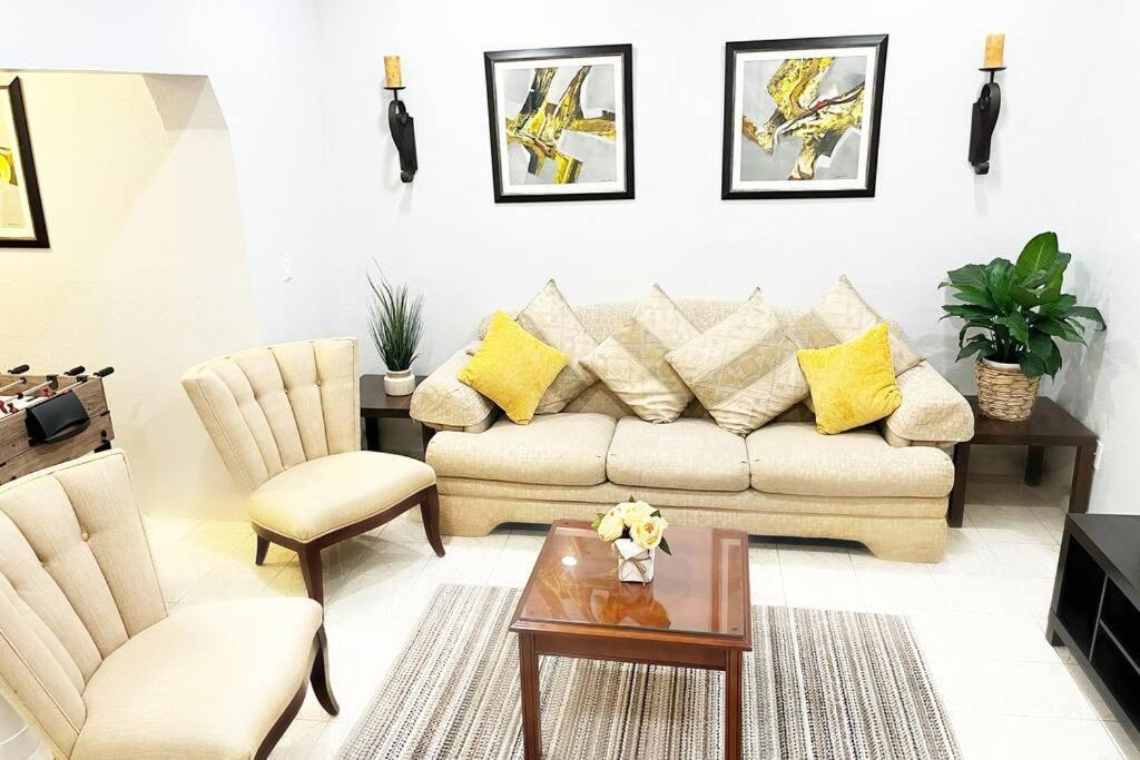 Amazing & Cozy Duplex Near Zoo Miami !ヴィラ エクステリア 写真