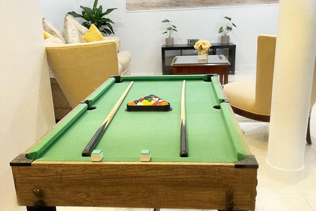 Amazing & Cozy Duplex Near Zoo Miami !ヴィラ エクステリア 写真