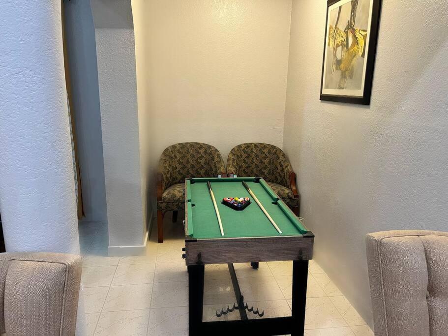 Amazing & Cozy Duplex Near Zoo Miami !ヴィラ エクステリア 写真