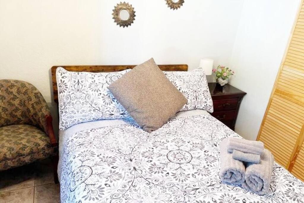 Amazing & Cozy Duplex Near Zoo Miami !ヴィラ エクステリア 写真
