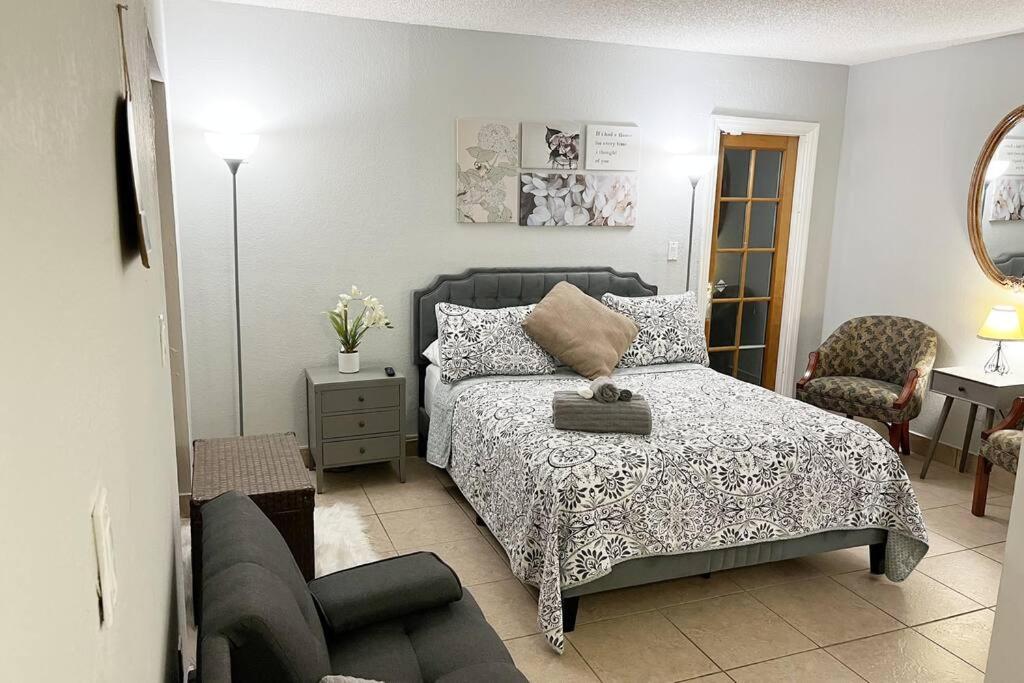 Amazing & Cozy Duplex Near Zoo Miami !ヴィラ エクステリア 写真