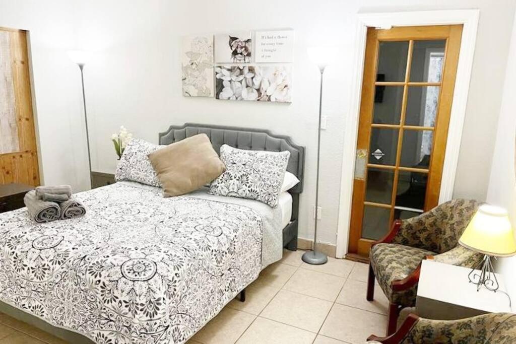 Amazing & Cozy Duplex Near Zoo Miami !ヴィラ エクステリア 写真