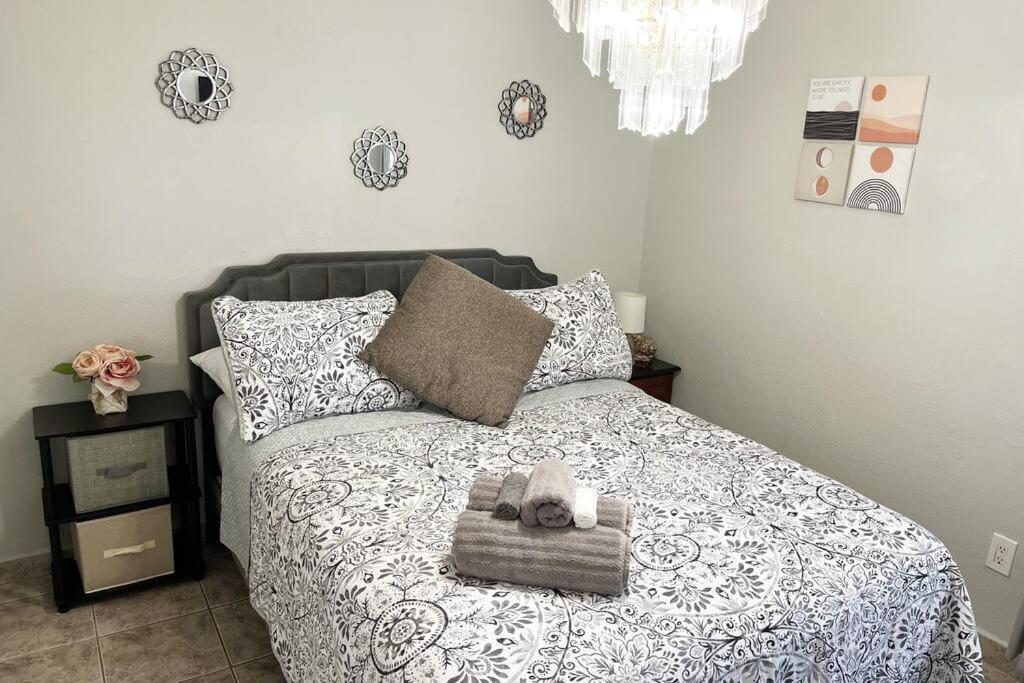 Amazing & Cozy Duplex Near Zoo Miami !ヴィラ エクステリア 写真