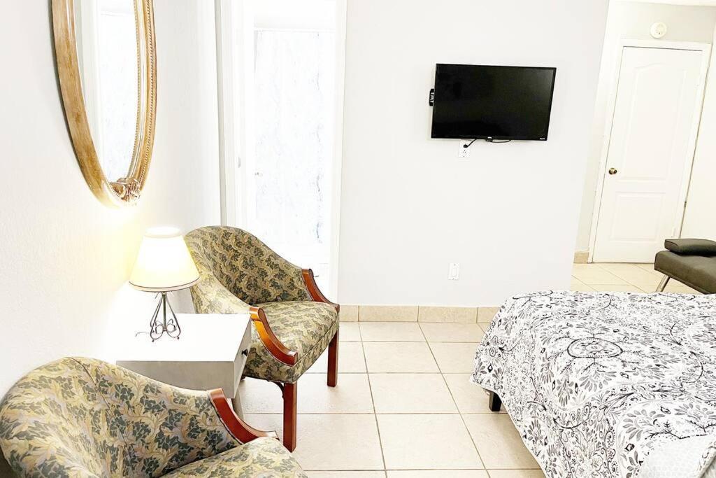 Amazing & Cozy Duplex Near Zoo Miami !ヴィラ エクステリア 写真