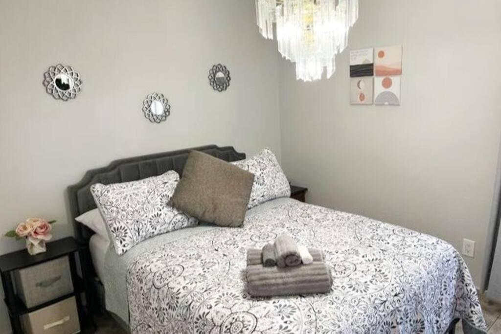Amazing & Cozy Duplex Near Zoo Miami !ヴィラ エクステリア 写真