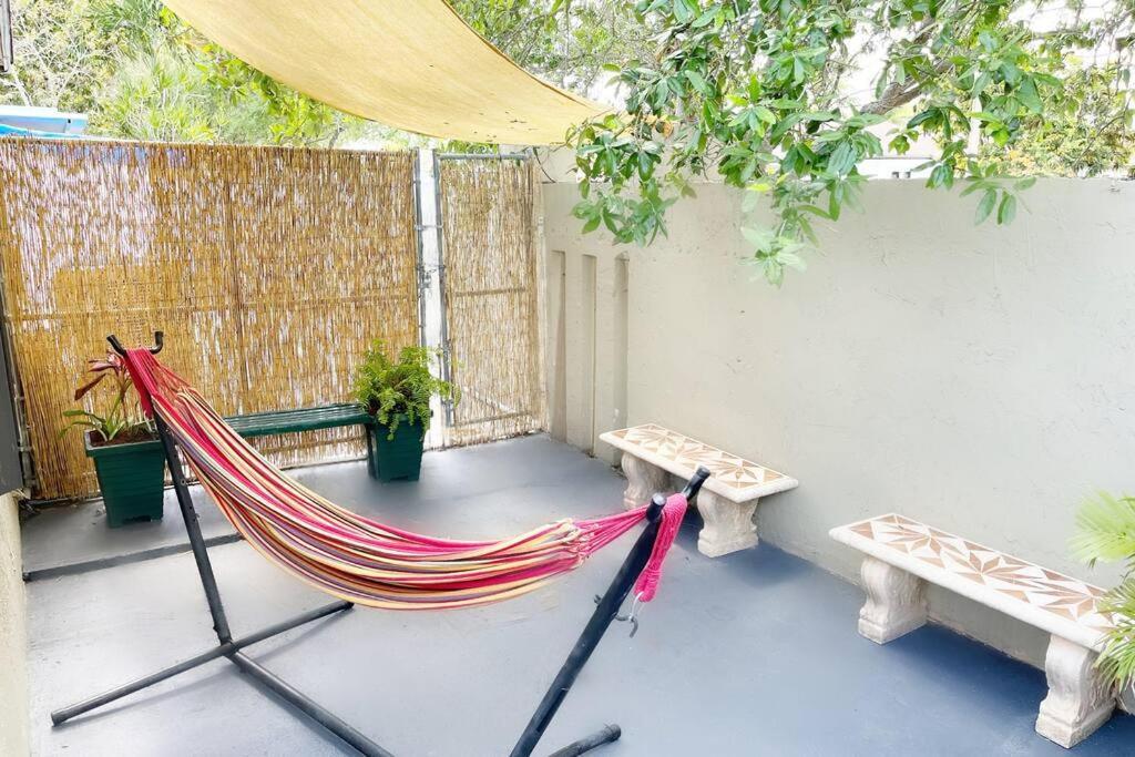 Amazing & Cozy Duplex Near Zoo Miami !ヴィラ エクステリア 写真