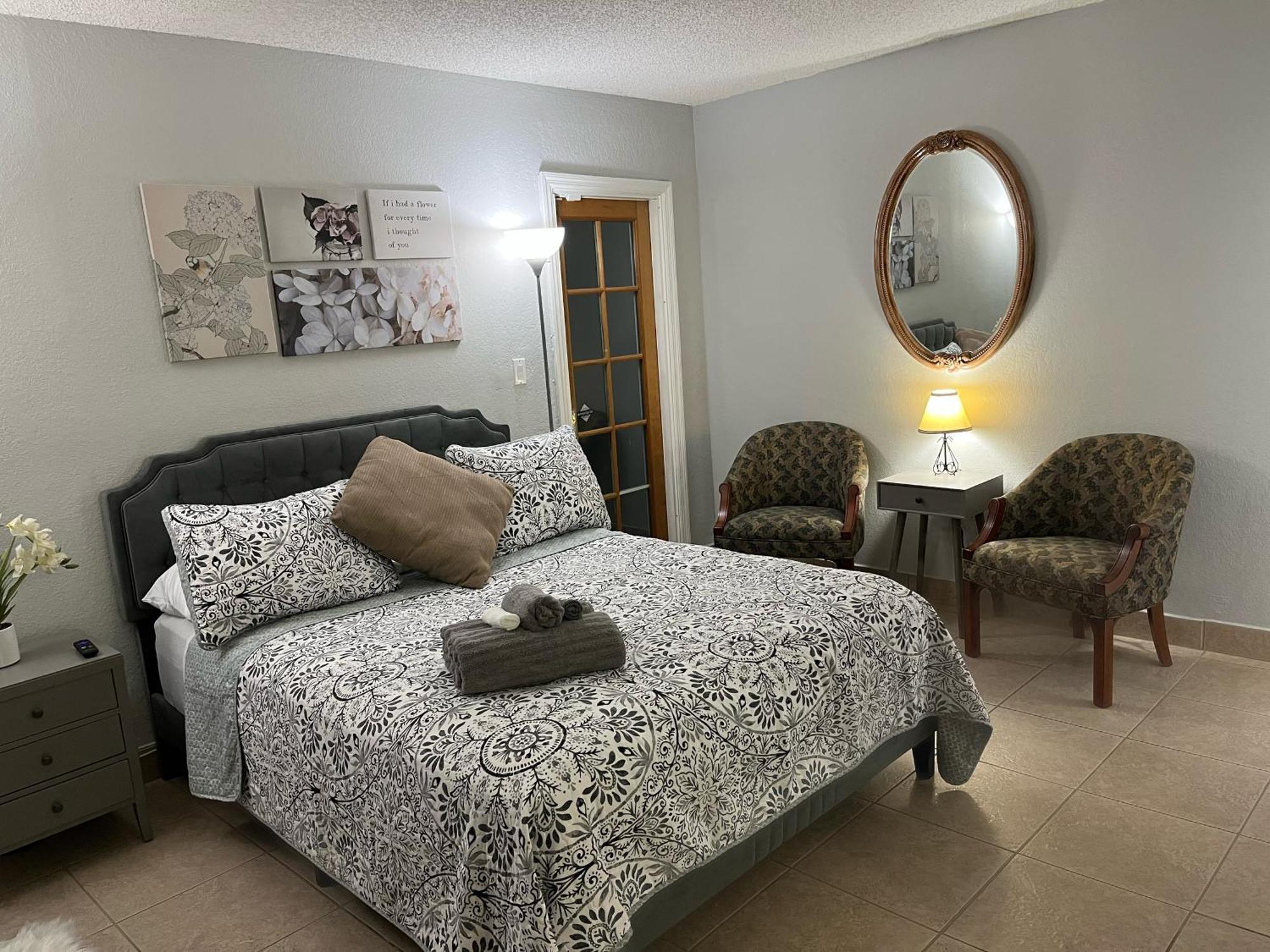 Amazing & Cozy Duplex Near Zoo Miami !ヴィラ エクステリア 写真